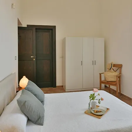 Villa Afrodite 8, Emma *